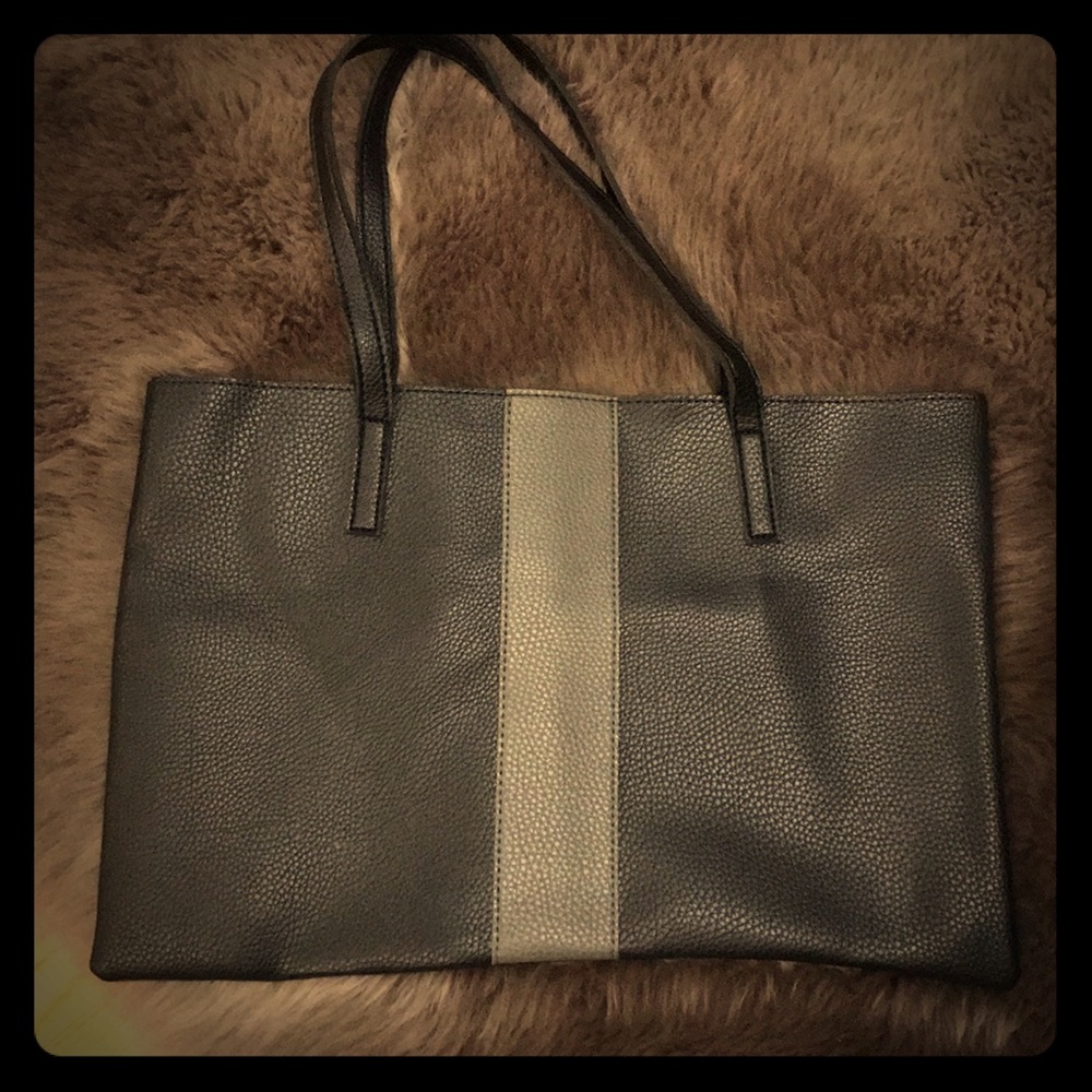 Vince Camuto tote